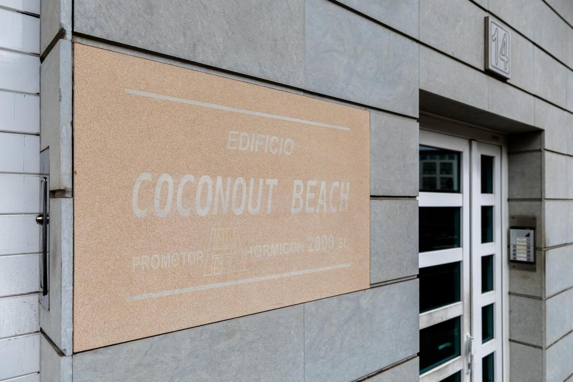 Coconout Canteras Just A 5-minute Stroll Away Las Palmas / Gran Canaria